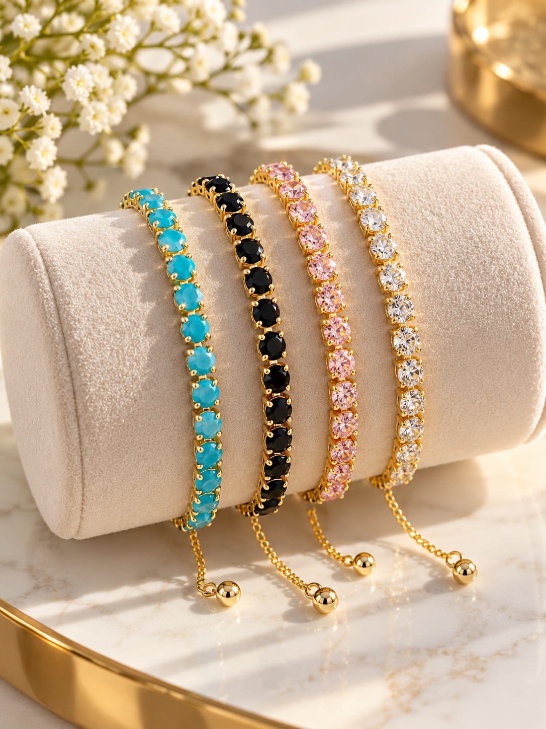 Adjustable tennis bracelet